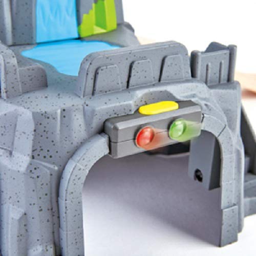 Hape-E3739-Tunnel-di-montagna-con-luce-e-suono-accessori-in-legno-0-3